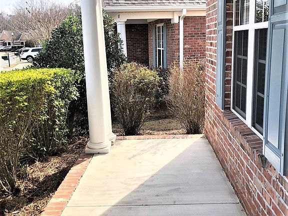 2nd image of 1161 Greensview Cir #G1161-ar