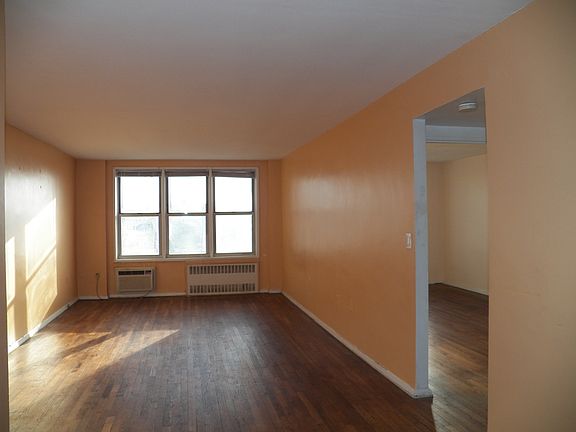 4th image of 21 Fairview Ave APT 730