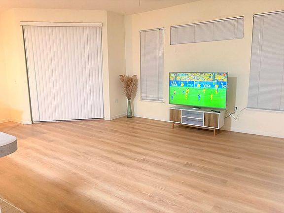 2nd image of 1125 Lake Shadow Cir APT 5201