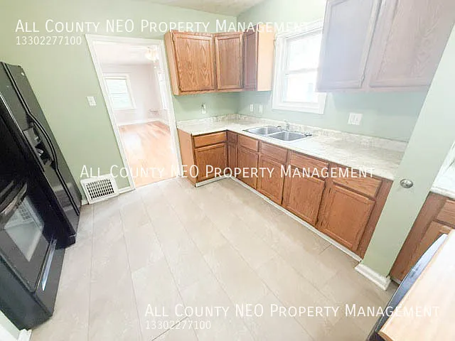 2333 18th St SW — Photo 7