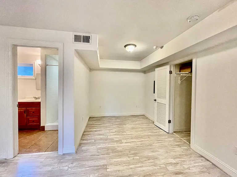 333 G St #3 — Photo 10