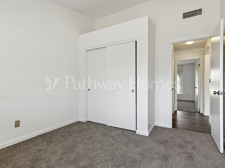 7704 W San Juan Ave — Photo 14