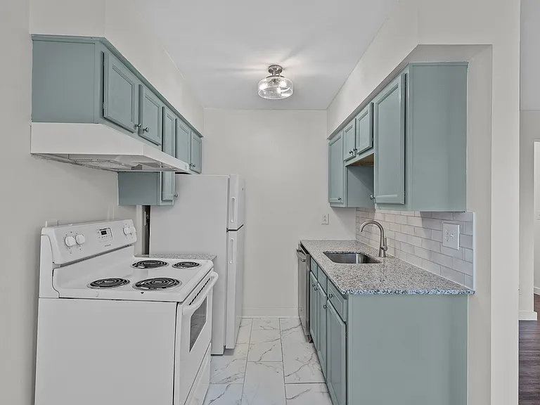 204 N East St #1 — Photo 4
