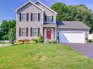 54 Cobblestone Ln, Meriden, CT 06450