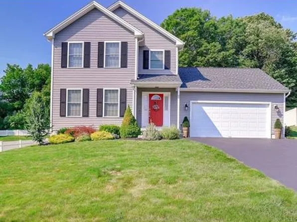 54 Cobblestone Ln, Meriden, CT 06450