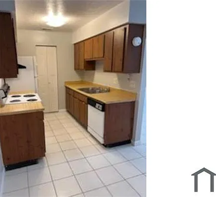 1982 SW 69th Dr