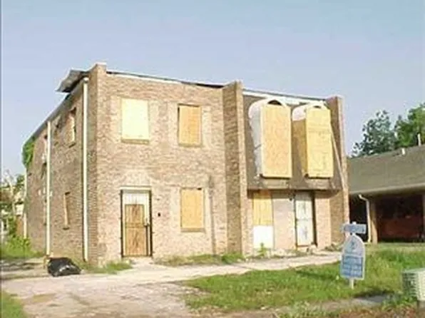 7210 Salem Dr, New Orleans, LA 70127