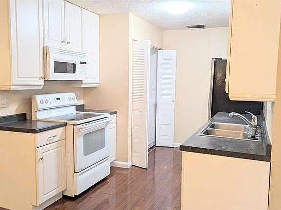 2nd image of 5319 Mariesa Ave