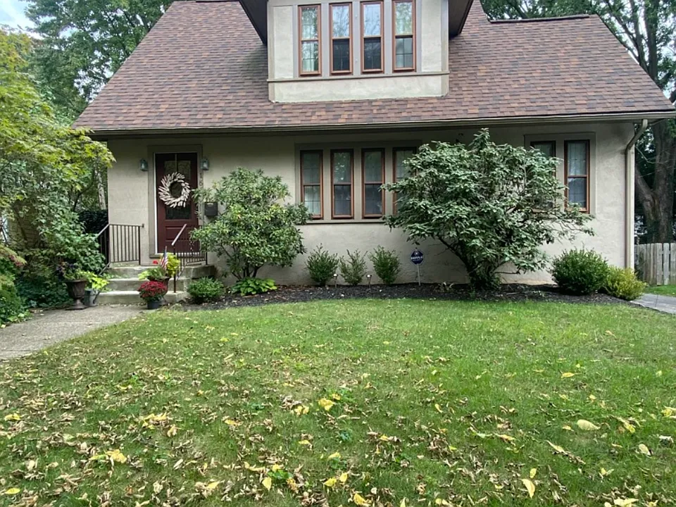 166 Beresford Rd