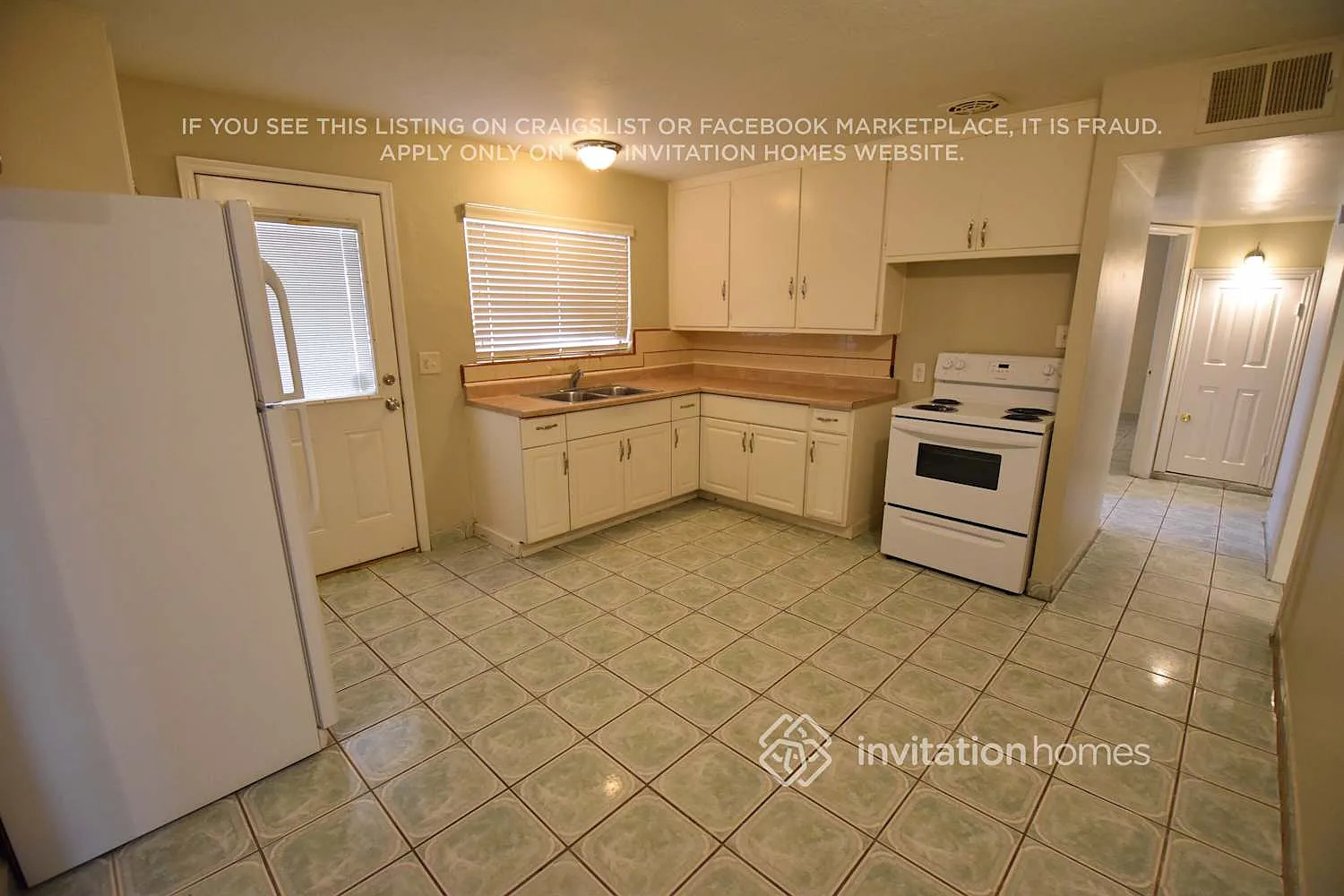 3630 E Oak St Phoenix, AZ 85008 — Photo 3