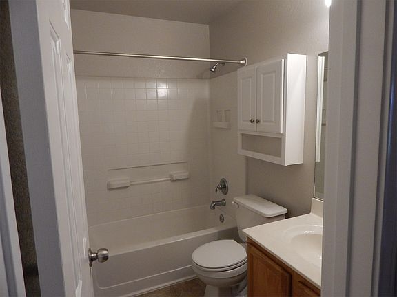 2nd image of 601 Cattail Cir