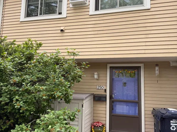250 Garden St, Cambridge, MA 02138