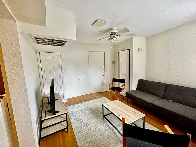 20 Stillman St #1R — Photo 5