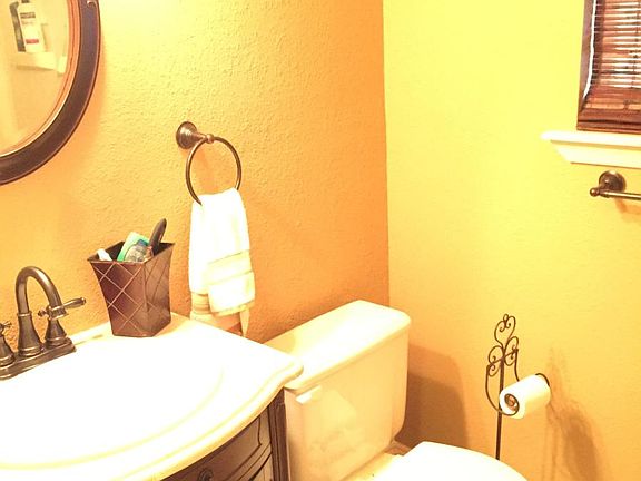 2nd Full Bath Upstairs