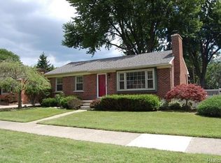 9610 Shadyside St, Livonia, MI 48150