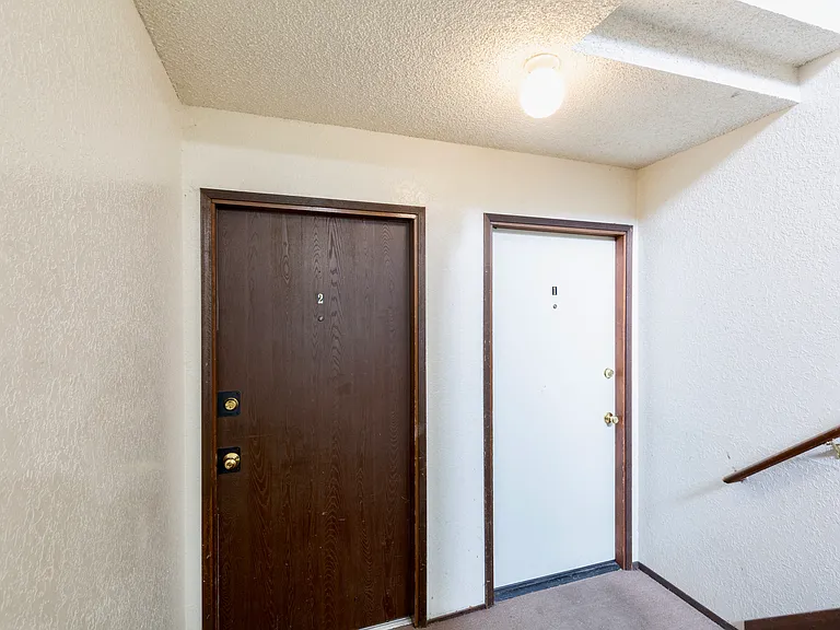 530 Mill Ave S #1 & 2 — Photo 11