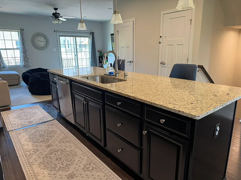 8015 Spring Arbor Dr — Photo 4