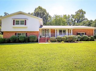 104 Hamilton Rd, Lexington, NC 27295