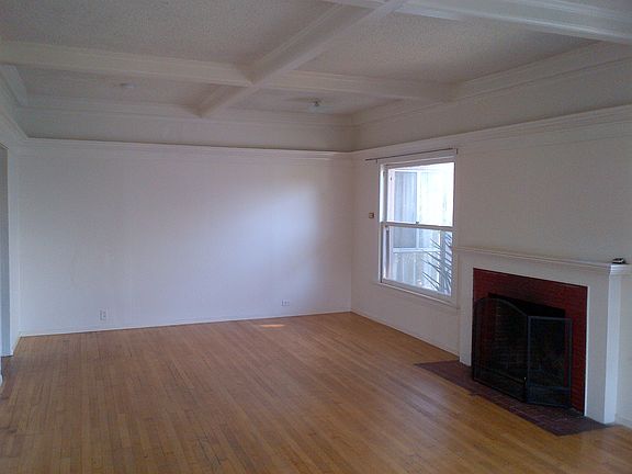 2nd image of 1827 Santa Ynez St