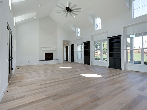 5th image of 28480 NE Ellery Dr