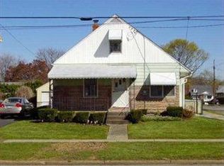 8220 Munson Ave, Niagara Falls, NY 14304