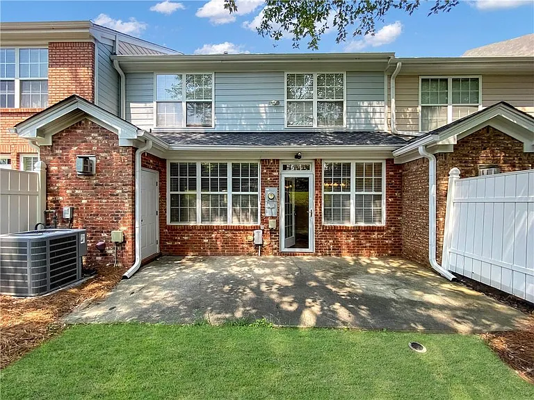 2511 Gadsen Walk — Photo 39