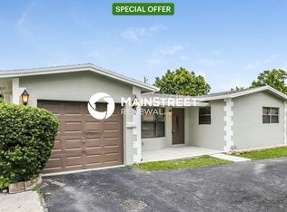 5011 NW 17th St, Lauderhill, FL 33313