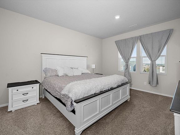 3rd image of 8018 S Avery Rd