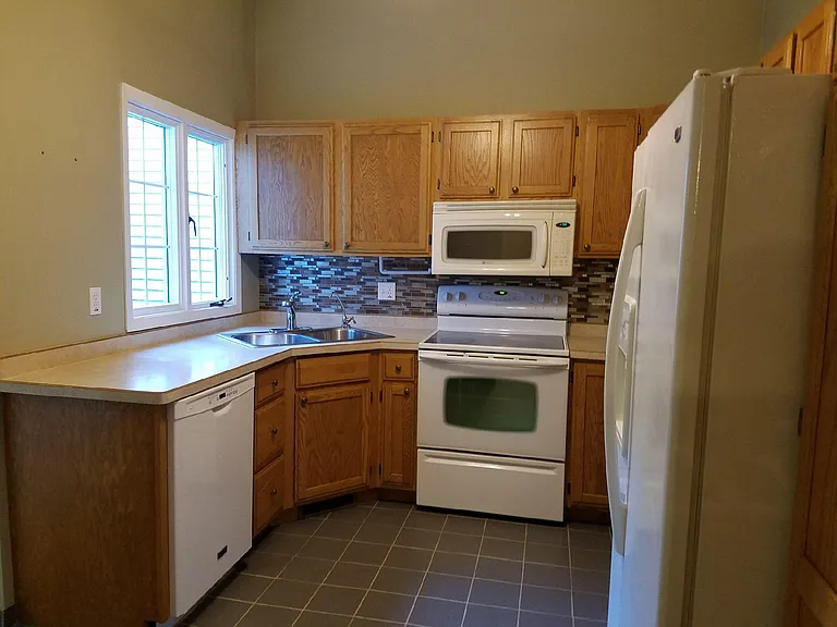 3579 Blue Jay Way #204 — Photo 5