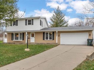 3807 Valley Pl NE, Cedar Rapids, IA 52402