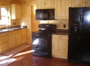 3rd St, Greentown, PA 18426