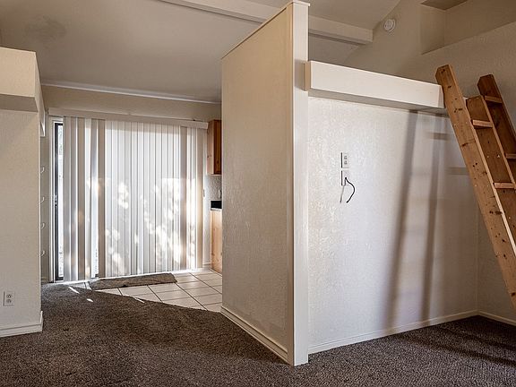 5th image of 212-214 Miller Dr