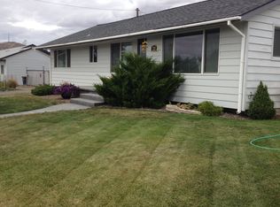 713 2nd Ave SE, Ephrata, WA 98823