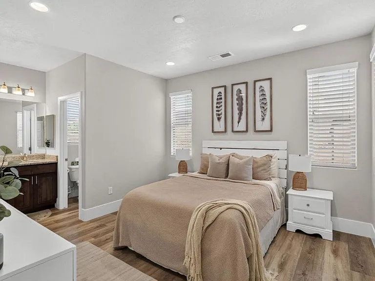 1024 N Silver Lode Ave — Photo 15