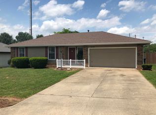 2779 W Roxbury St, Springfield, MO 65807