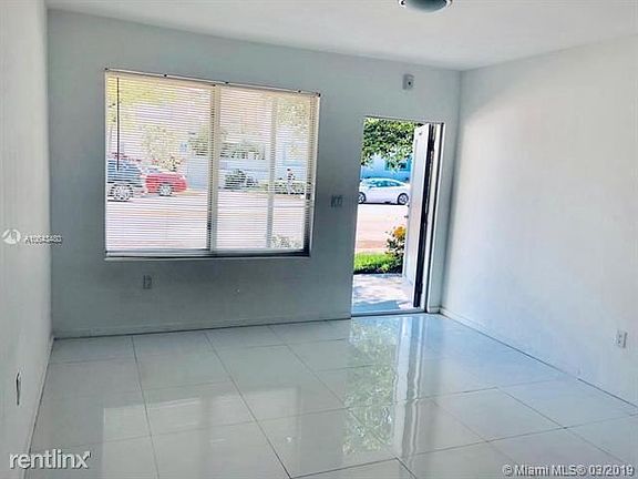 2nd image of 801 15th St APT 107
