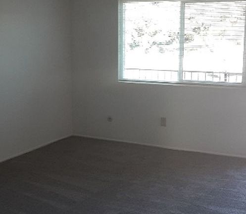 3rd image of 2120 Saipan Dr #10