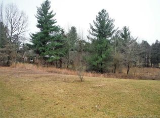 600 Country Club Estates Dr SE, Corydon, IN 47112