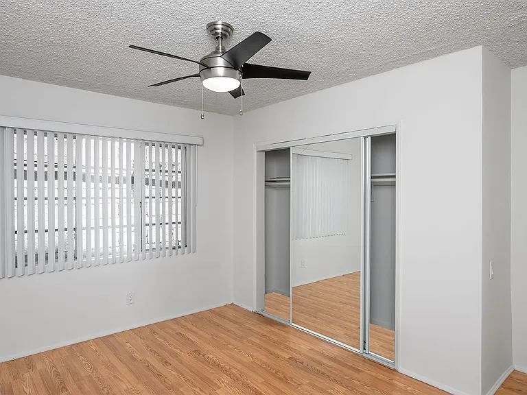 132 N Sinclair Ave — Photo 19