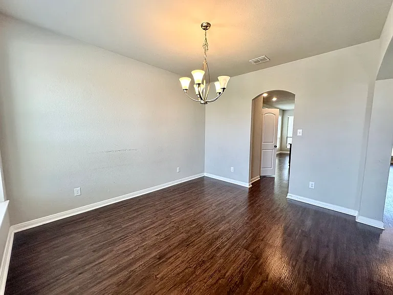 10612 Langham Dr — Photo 3