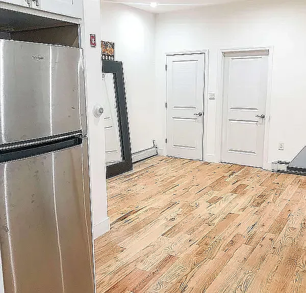 494 Hart St #1 — Photo 2