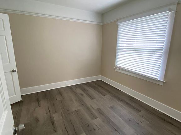 5th image of 241 Lime Ave