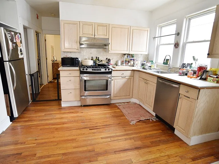 199 South St #6 — Photo 3