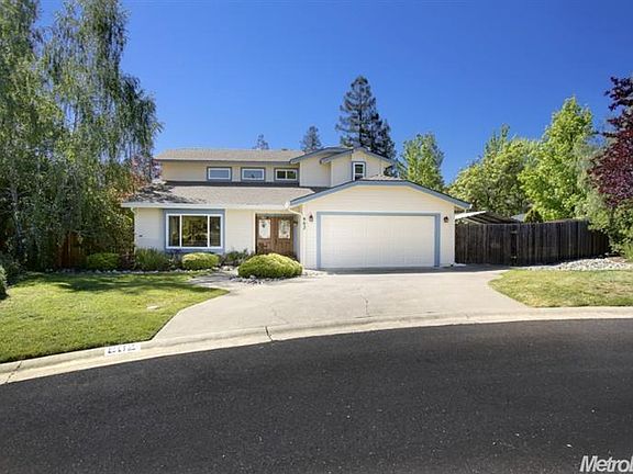 3rd image of 902 Mount Casey Ct