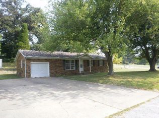 6522 Valley Rd, Newburgh, IN 47630