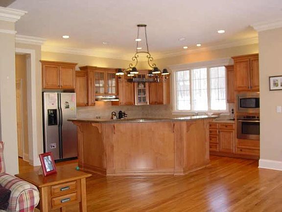 2nd image of 7369 N Creekbed Ln