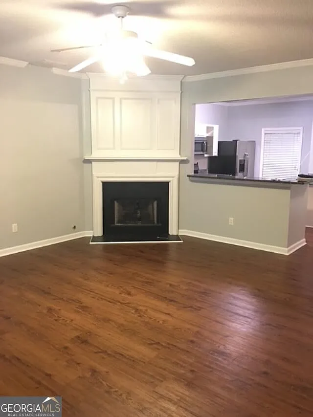 3 bed, 2.5 bath, 1428 sqft, $2,000 — Photo 3