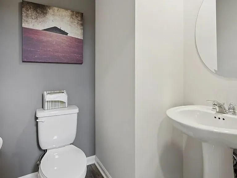1568 Robin Rd — Photo 12
