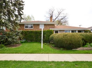 8907 Oketo Ave, Morton Grove, IL