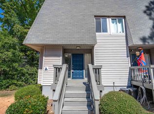 301 Harbor Heights Dr APT 13A, Lexington, SC 29072
